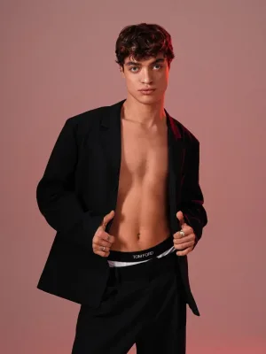 Evgen photo 1, latino, average, brunette, 183 cm, 70 kg, Hong Kong