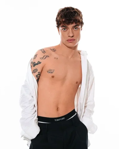 Evgen photo 3, latino, average, brunette, 183 cm, 70 kg, Hong Kong