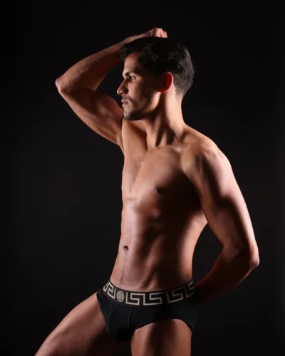 Mathew photo 8, latino, average, brunette, 178 cm, 68 kg, Hong Kong