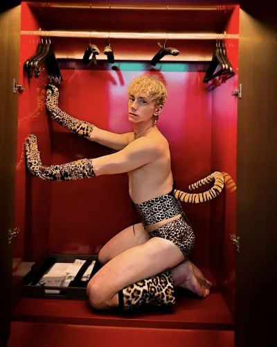 Zarcy photo 63, latino, average, blonde hair, 175 cm, 65 kg, Hong Kong