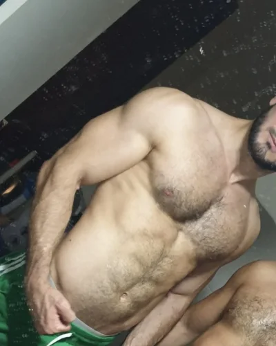 Volk photo 2, slavic, curvy, black hair, 185 cm, 86 kg, Hong Kong