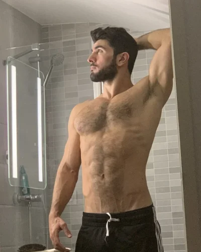 Volk photo 4, slavic, curvy, black hair, 185 cm, 86 kg, Hong Kong