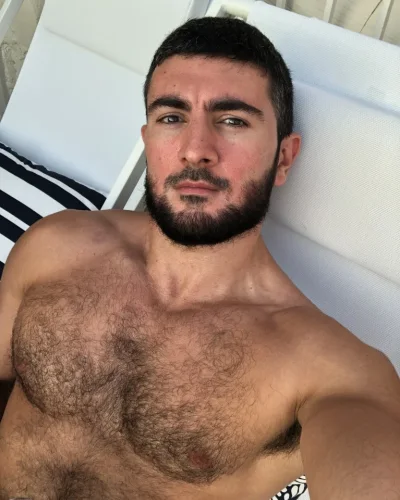 Volk photo 6, slavic, curvy, black hair, 185 cm, 86 kg, Hong Kong