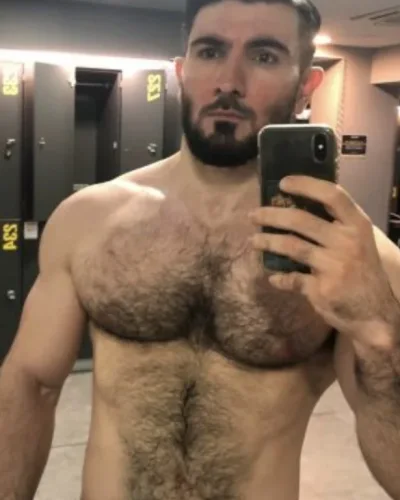 Volk photo 9, slavic, curvy, black hair, 185 cm, 86 kg, Hong Kong