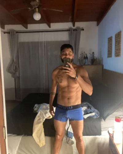 Tito photo 5, latino, athletic, black hair, 173 cm, 68 kg, Hong Kong