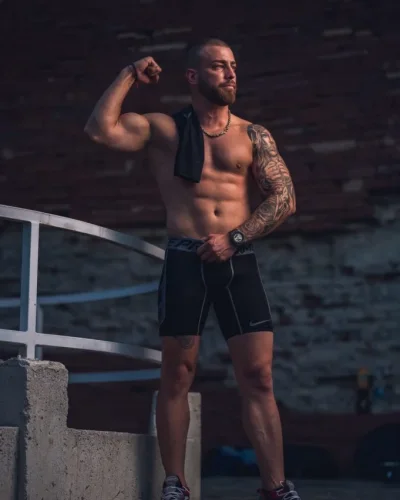 Ryder photo 7, latino, curvy, blonde hair, 185 cm, 90 kg, Hong Kong