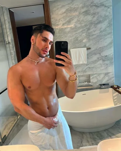 Xavier photo 21, slavic, athletic, black hair, 185 cm, 81 kg, Hong Kong