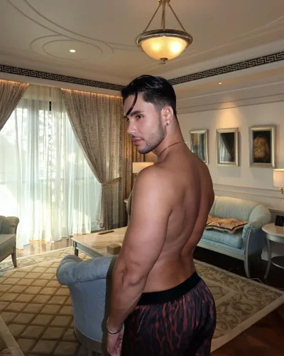 Xavier photo 23, slavic, athletic, black hair, 185 cm, 81 kg, Hong Kong