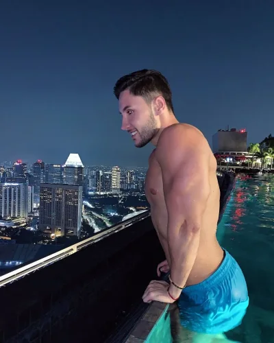 Xavier photo 8, slavic, athletic, black hair, 185 cm, 81 kg, Hong Kong