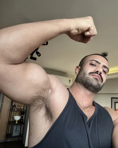 Vulcan photo 7, mixed, curvy, black hair, 180 cm, 81 kg, Hong Kong
