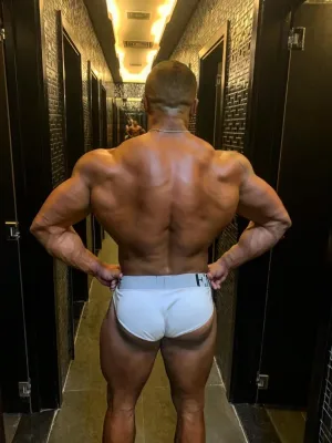Charles photo 1, european, curvy, brunette, 178 cm, 105 kg, Hong Kong