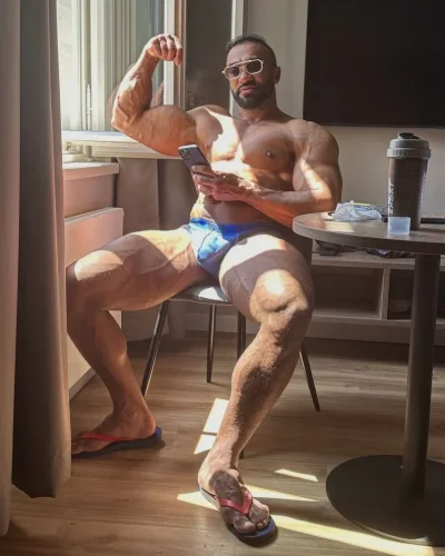 Charles photo 12, european, curvy, brunette, 178 cm, 105 kg, Hong Kong
