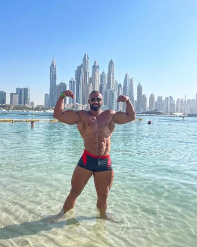 Charles photo 32, european, curvy, brunette, 178 cm, 105 kg, Hong Kong