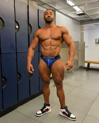 Charles photo 47, european, curvy, brunette, 178 cm, 105 kg, Hong Kong