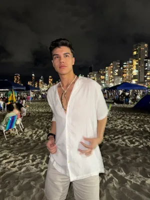 Cedric photo 1, latino, average, black hair, 175 cm, 65 kg, Hong Kong