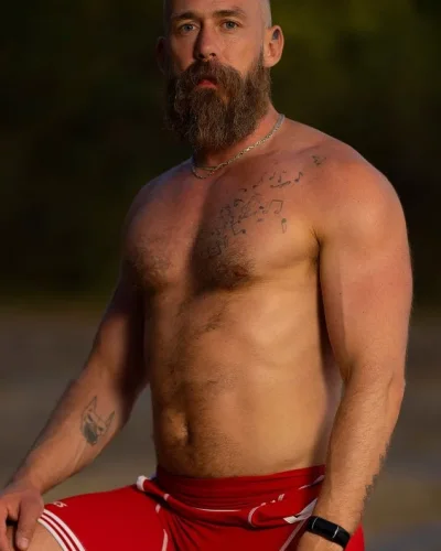 Viking photo 1, slavic, curvy, brunette, 183 cm, 95 kg, Hong Kong
