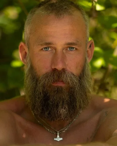 Viking photo 10, slavic, curvy, brunette, 183 cm, 95 kg, Hong Kong