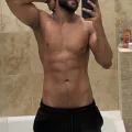 Wellington photo 9, latino, curvy, black hair, 185 cm, 90 kg, Hong Kong
