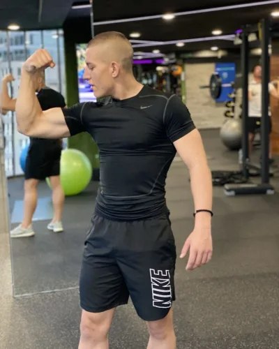 Dominic photo 2, slavic, curvy, black hair, 185 cm, 86 kg, Hong Kong