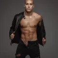 Dominic photo 5, slavic, curvy, black hair, 185 cm, 86 kg, Hong Kong