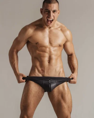 Dominic photo 9, slavic, curvy, black hair, 185 cm, 86 kg, Hong Kong