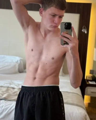 Tyler photo 6, latino, average, brunette, 185 cm, 68 kg, Hong Kong
