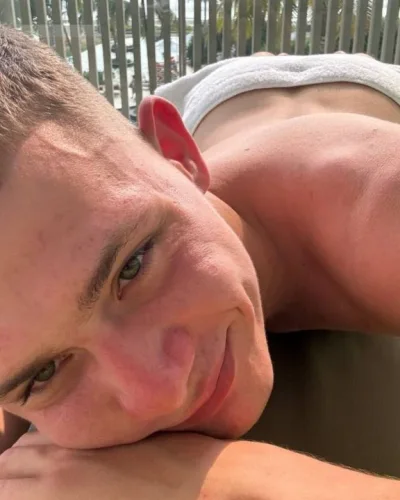 Tyler photo 7, latino, average, brunette, 185 cm, 68 kg, Hong Kong