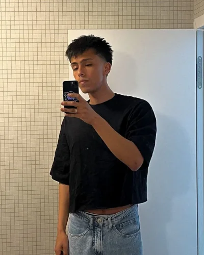 Lorenz photo 3, latino, slim, black hair, 173 cm, 56 kg, Hong Kong