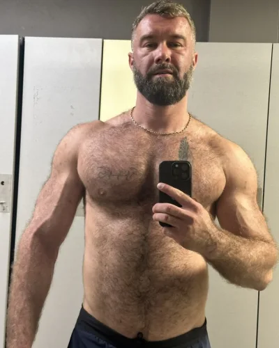 Stanis photo 6, latino, curvy, brunette, 190 cm, 100 kg, Hong Kong