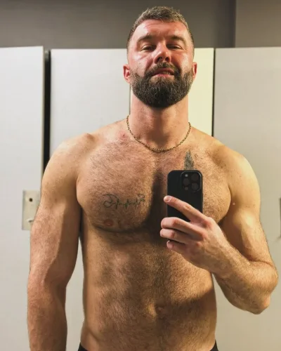 Stanis photo 7, latino, curvy, brunette, 190 cm, 100 kg, Hong Kong