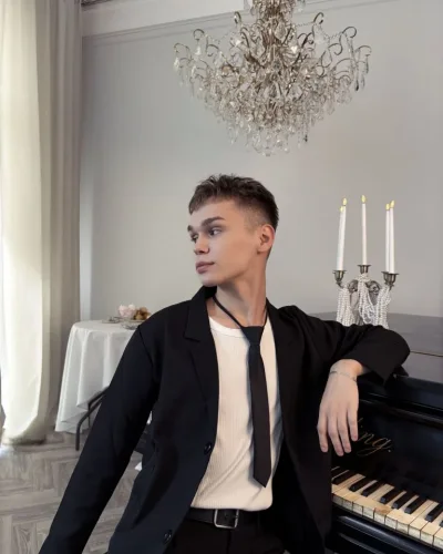 Vladislav photo 7, latino, slim, brunette, 180 cm, 58 kg, Hong Kong