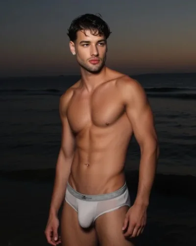 Zack photo 2, latino, athletic, black hair, 185 cm, 83 kg, Hong Kong