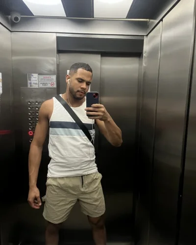Atticus photo 2, ebony / black, curvy, brunette, 185 cm, 88 kg, Hong Kong