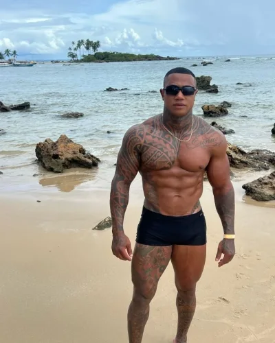 Galvao photo 11, latino, curvy, black hair, 180 cm, 95 kg, Hong Kong
