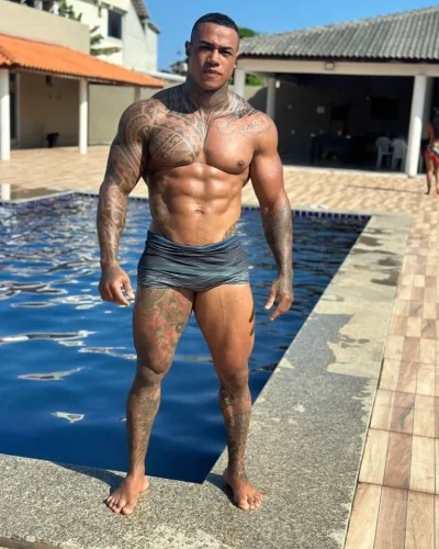 Galvao photo 21, latino, curvy, black hair, 180 cm, 95 kg, Hong Kong