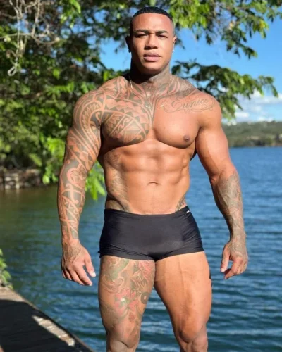 Galvao photo 24, latino, curvy, black hair, 180 cm, 95 kg, Hong Kong