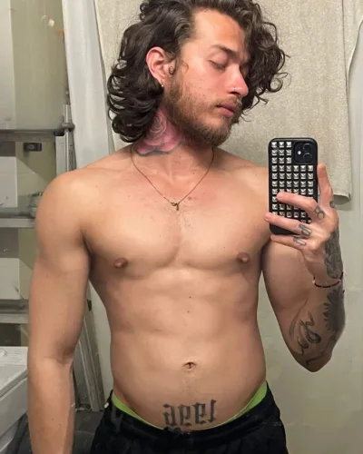 Tate photo 6, latino, average, brunette, 175 cm, 68 kg, Hong Kong