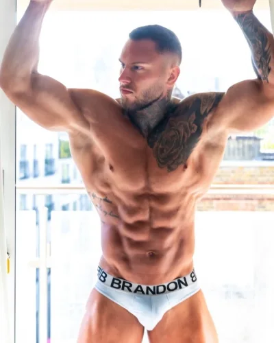 Vaughn photo 1, latino, curvy, brunette, 173 cm, 100 kg, Hong Kong