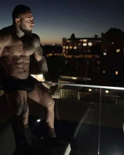 Vaughn photo 10, latino, curvy, brunette, 173 cm, 100 kg, Hong Kong