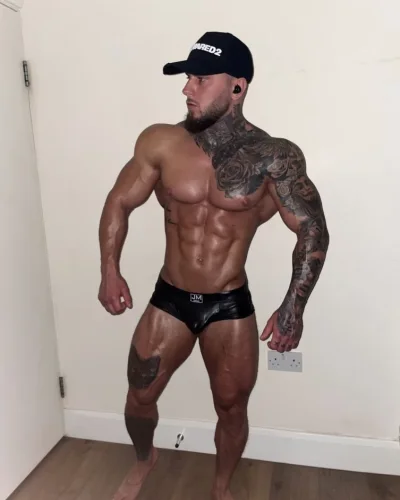 Vaughn photo 3, latino, curvy, brunette, 173 cm, 100 kg, Hong Kong