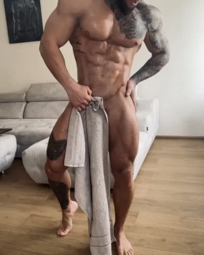 Vaughn photo 4, latino, curvy, brunette, 173 cm, 100 kg, Hong Kong