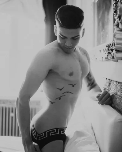 Zac photo 10, latino, curvy, black hair, 178 cm, 83 kg, Hong Kong