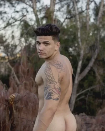 Zac photo 26, latino, curvy, black hair, 178 cm, 83 kg, Hong Kong