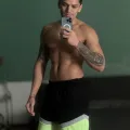Zac photo 32, latino, curvy, black hair, 178 cm, 83 kg, Hong Kong