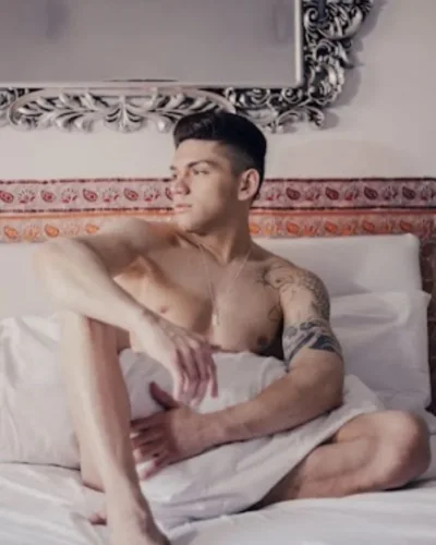 Zac photo 7, latino, curvy, black hair, 178 cm, 83 kg, Hong Kong