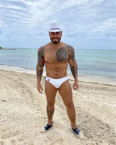 Viktor photo 19, latino, athletic, brunette, 180 cm, 79 kg, Hong Kong