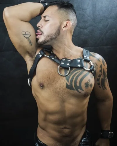 Viktor photo 3, latino, athletic, brunette, 180 cm, 79 kg, Hong Kong