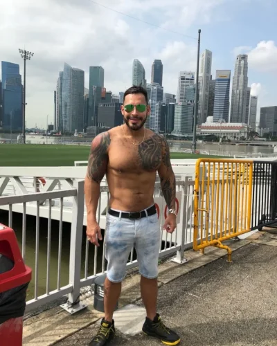 Viktor photo 5, latino, athletic, brunette, 180 cm, 79 kg, Hong Kong