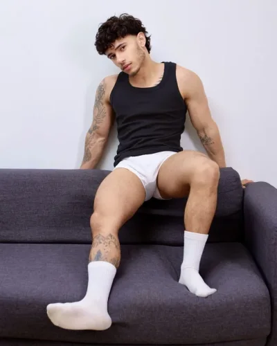 Brock photo 11, latino, average, brunette, 168 cm, 63 kg, Hong Kong