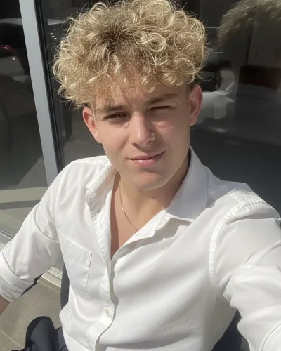 Diego photo 5, slavic, athletic, blonde hair, 175 cm, 70 kg, Hong Kong